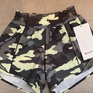 lululemon athletica Hotty Hot LR Short 4" - NWT Size 0